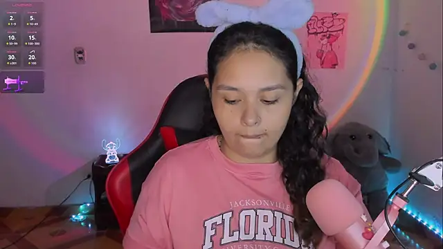 lila kitty81 online show from September 15, 2025, 8:42 pm