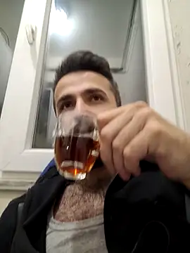 Snapshot of S-kt-et chatting on March 4, 2026, 9:33 pm S-kt-et online show from March 4, 2026, 9:33 pm