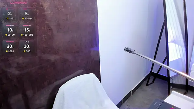 Snapshot of pocahontas_lantina chatting on November 30, 2025, 8:09 pm pocahontas lantina online show from November 30, 2025, 8:09 pm