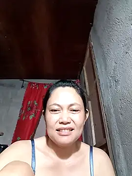 Snapshot of Everleigh_mom chatting on November 30, 2025, 8:04 am Everleigh mom online show from November 30, 2025, 8:04 am