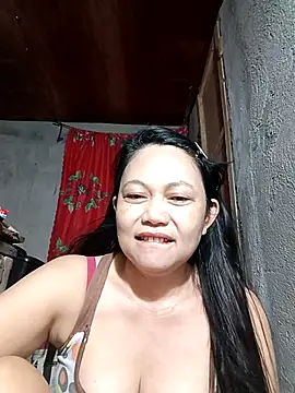 Snapshot of Everleigh_mom chatting on November 20, 2025, 7:36 pm Everleigh mom online show from November 20, 2025, 7:36 pm