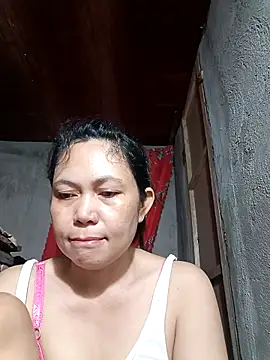 Snapshot of Everleigh_mom chatting on November 27, 2025, 10:54 pm Everleigh mom online show from November 27, 2025, 10:54 pm