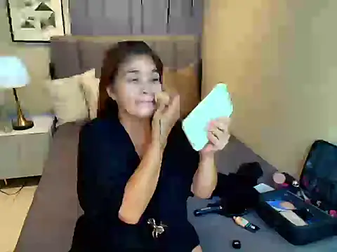 Snapshot of YuriMorgana chatting on March 7, 2026, 1:34 am YuriMorgana online show from March 7, 2026, 1:34 am