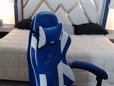 Snapshot of maira_tf chatting on November 26, 2025, 4:01 am maira tf online show from November 26, 2025, 4:01 am