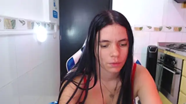 Snapshot of maira_tf chatting on December 14, 2025, 4:08 am maira tf online show from December 14, 2025, 4:08 am