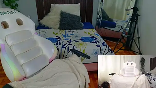 kataleya 29 online show from December 2, 2025, 5:58 pm