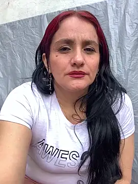 Snapshot of kataleya_29 chatting on May 27, 2026, 7:54 pm kataleya 29 online show from May 27, 2026, 7:54 pm