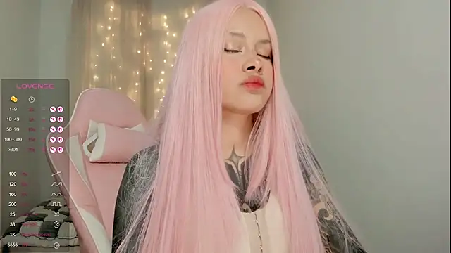 Snapshot of AlinaLukyanova chatting on February 21, 2026, 4:14 am AlinaLukyanova online show from February 21, 2026, 4:14 am