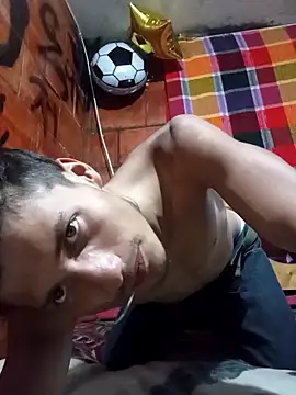 alexandercruz online show from February 10, 2026, 11:37 pm