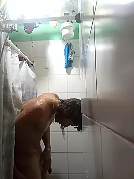 alexandercruz online show from January 13, 2026, 10:24 pm