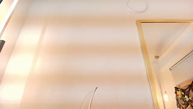 zarah andrew   online show from October 14, 2025, 12:17 pm