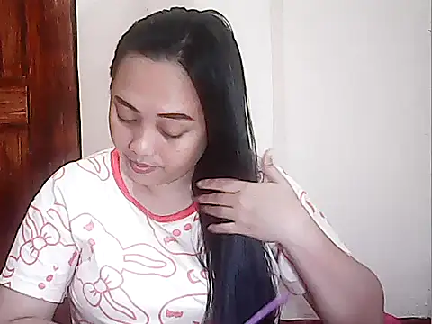 Snapshot of Pinay_Chubby20 chatting on May 5, 2026, 12:08 pm Pinay Chubby20 online show from May 5, 2026, 12:08 pm