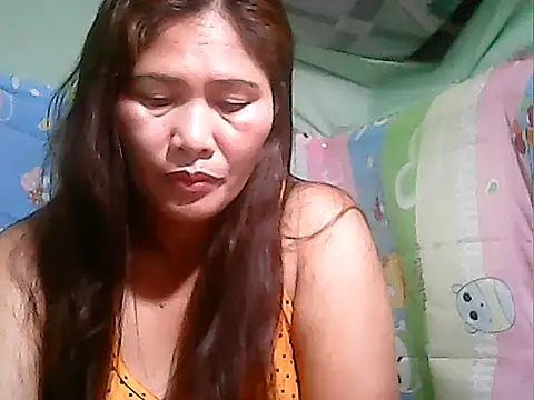 Juicy 69xx online show from October 5, 2025, 7:37 pm