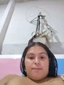 yatzuriperrita online show from June 22, 2026, 7:33 pm