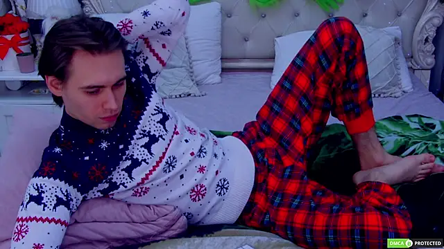 Snapshot of WilliamDyson chatting on December 20, 2025, 3:20 am WilliamDyson online show from December 20, 2025, 3:20 am