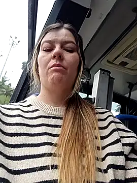 Fernandar2025 online show from February 25, 2026, 7:47 pm