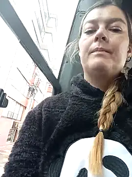 Fernandar2025 online show from February 16, 2026, 10:07 pm