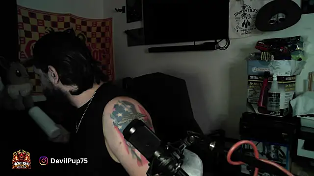 DevilPup75  online show from April 6, 2026, 2:18 am