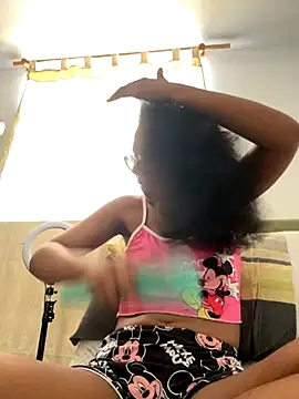 Valen1800 online show from October 28, 2025, 7:13 pm