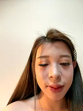 tuanzi125216 online show from November 15, 2025, 3:16 pm