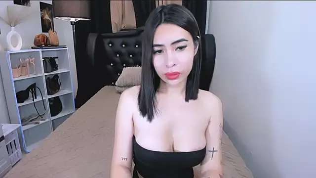 Snapshot of Claudia_empress chatting on April 18, 2026, 7:07 pm Claudia empress online show from April 18, 2026, 7:07 pm