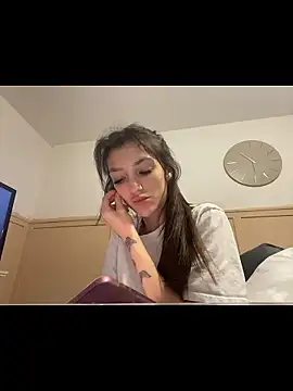 Snapshot of naughtybella05 chatting on January 10, 2026, 4:13 pm naughtybella05 online show from January 10, 2026, 4:13 pm