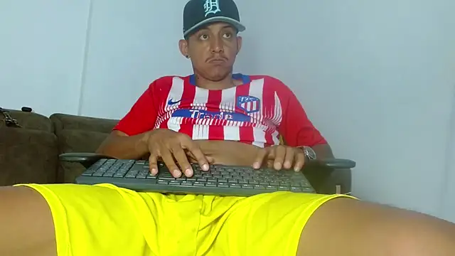 Snapshot of skinny23cm chatting on March 26, 2026, 8:51 pm skinny23cm online show from March 26, 2026, 8:51 pm