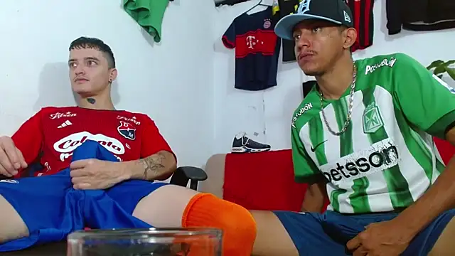 Snapshot of skinny23cm chatting on March 7, 2026, 4:12 pm skinny23cm online show from March 7, 2026, 4:12 pm