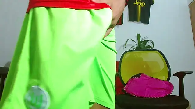 Snapshot of skinny23cm chatting on March 5, 2026, 2:46 pm skinny23cm online show from March 5, 2026, 2:46 pm