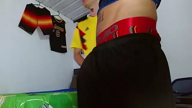 Snapshot of skinny23cm chatting on January 8, 2026, 3:18 pm skinny23cm online show from January 8, 2026, 3:18 pm