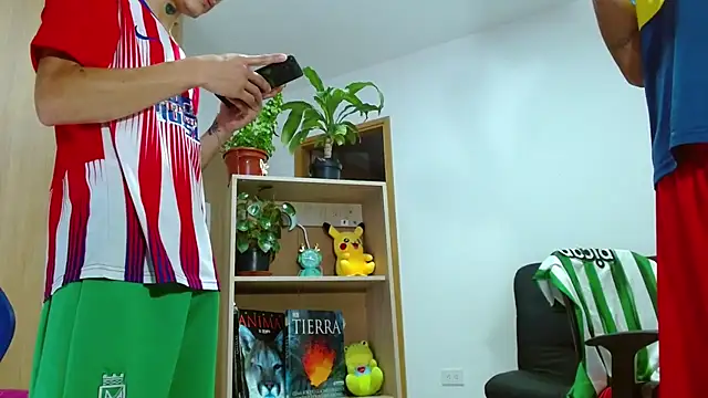 Snapshot of skinny23cm chatting on November 20, 2025, 8:53 pm skinny23cm online show from November 20, 2025, 8:53 pm