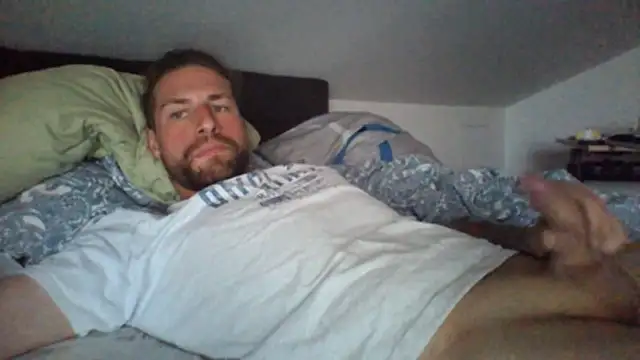 Snapshot of Rulin_BW chatting on July 1, 2026, 1:11 pm Rulin BW online show from July 1, 2026, 1:11 pm
