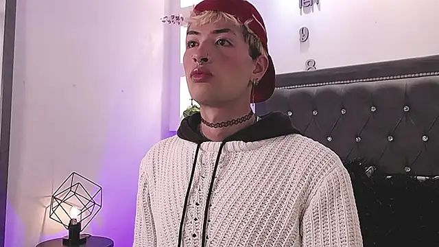 OzorioDany online show from September 15, 2025, 4:02 am