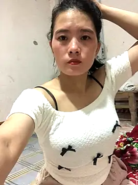 Snapshot of Maymay97 chatting on November 5, 2025, 1:25 pm Maymay97 online show from November 5, 2025, 1:25 pm