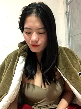 Snapshot of Maymay97 chatting on November 2, 2025, 11:32 pm Maymay97 online show from November 2, 2025, 11:32 pm