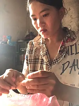 Snapshot of Maymay97 chatting on September 21, 2025, 7:13 am Maymay97 online show from September 21, 2025, 7:13 am