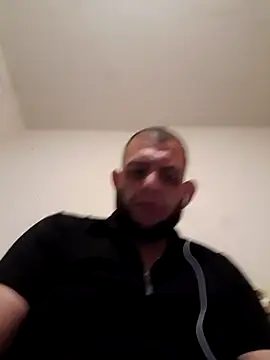 Snapshot of milenski74 chatting on November 2, 2025, 9:42 pm milenski74 online show from November 2, 2025, 9:42 pm