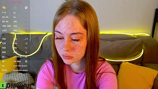 Roxy Sunnny online show from November 3, 2025, 9:35 am