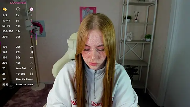 Roxy Sunnny online show from October 5, 2025, 9:22 am