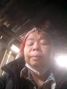 Snapshot of VangLe73 chatting on January 7, 2026, 2:27 am VangLe73 online show from January 7, 2026, 2:27 am