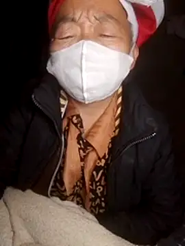 Snapshot of VangLe73 chatting on January 11, 2026, 11:11 pm VangLe73 online show from January 11, 2026, 11:11 pm