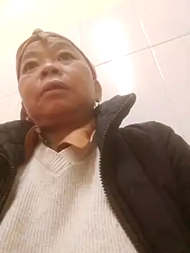 Snapshot of VangLe73 chatting on December 20, 2025, 12:08 pm VangLe73 online show from December 20, 2025, 12:08 pm