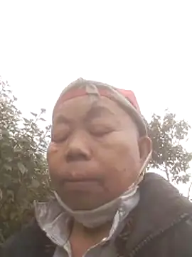 Snapshot of VangLe73 chatting on February 10, 2026, 1:59 am VangLe73 online show from February 10, 2026, 1:59 am