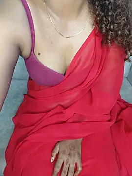 Snapshot of Tamilpallavi chatting on May 21, 2026, 1:36 am Tamilpallavi online show from May 21, 2026, 1:36 am