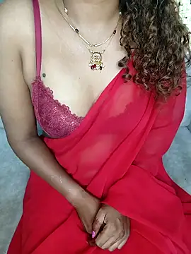 Snapshot of Tamilpallavi chatting on May 10, 2026, 10:22 pm Tamilpallavi online show from May 10, 2026, 10:22 pm