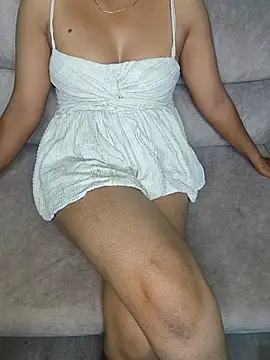 Snapshot of Tamilpallavi chatting on July 4, 2026, 2:10 pm Tamilpallavi online show from July 4, 2026, 2:10 pm