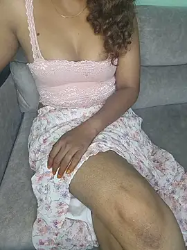 Snapshot of Tamilpallavi chatting on June 11, 2026, 1:05 am Tamilpallavi online show from June 11, 2026, 1:05 am