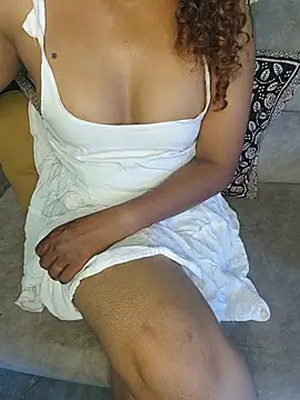 Snapshot of Tamilpallavi chatting on July 3, 2026, 10:33 am Tamilpallavi online show from July 3, 2026, 10:33 am