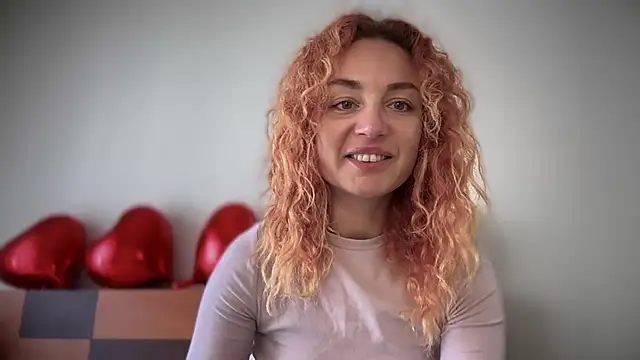 Reddgiirl online show from March 17, 2026, 10:40 am