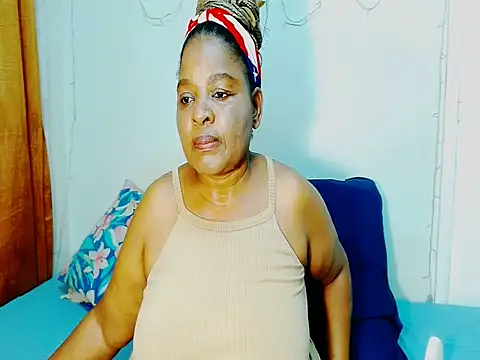 Snapshot of Love-Racheal75 chatting on November 26, 2025, 3:17 am Love-Racheal75 online show from November 26, 2025, 3:17 am